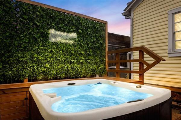 Downtown Historic 2Bdrm, Walk To Riverwalk, Alamo; Beautifully Renovated! San Antonio Luaran gambar